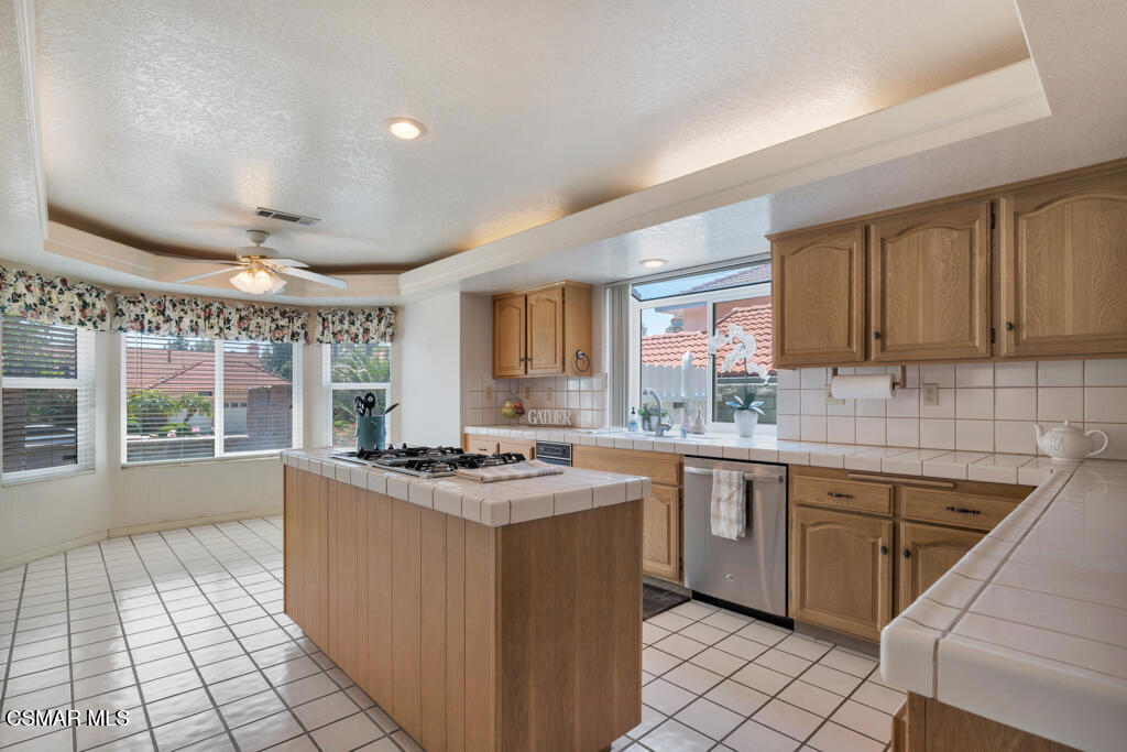 5339 Seneca Place Simi Valley, CA 93063 - Photo 20 of 76
