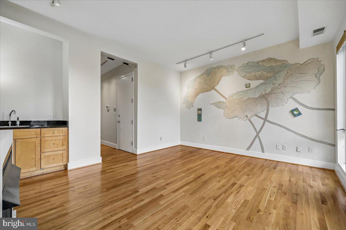 1819 Belmont Road Northwest, Unit 4 Washington, DC 20009 - Photo 6 of 67 Gallery Image 6