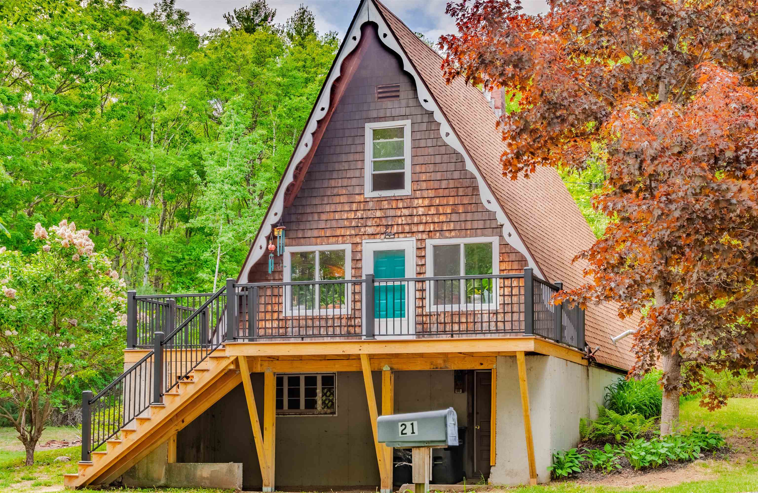 21 Hoadley Road Belmont, NH 03220 - Photo 1 of 56 Gallery Image 1