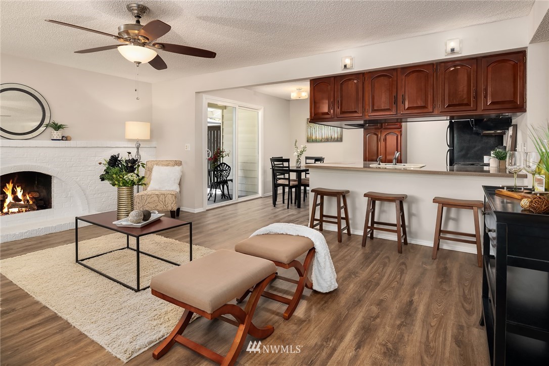 411 213th Place Southwest, Unit 12A Bothell, WA 98021 - Photo 4 of 14 Gallery Image 4
