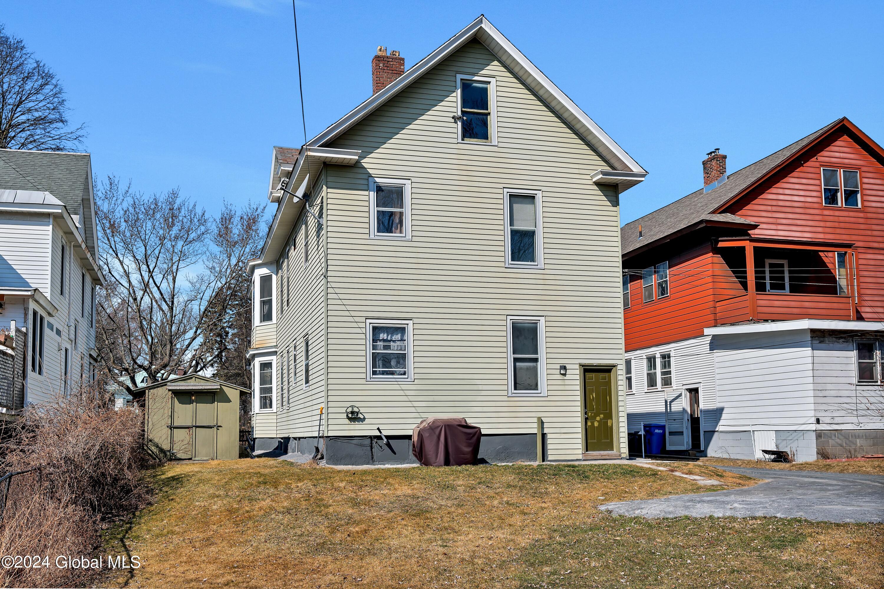 67 Manning Boulevard Albany, NY 12203 - Photo 5 of 28 8F83DA08-6CC3-4D50-BB2E-F98232242CD2