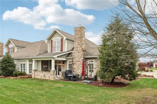 $575,000 | 2002 Deacon Drive, Unit 3, Latrobe, PA 15650