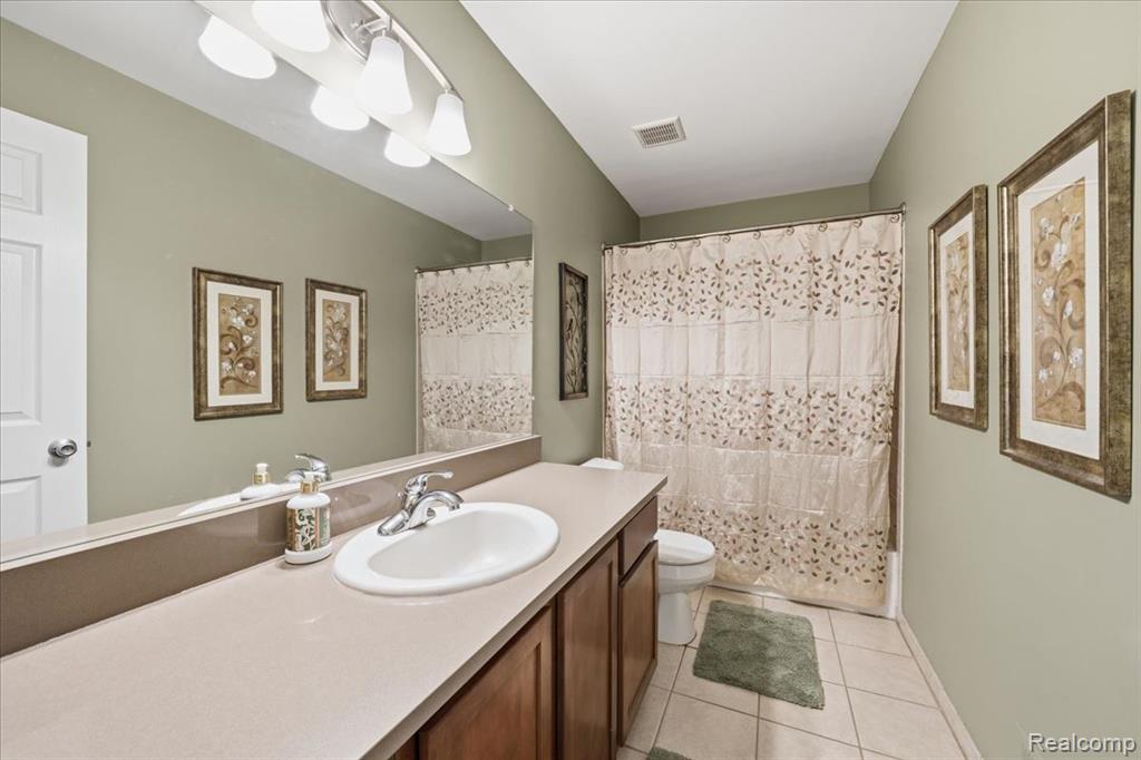 57549 Windmill Pointe New Hudson, MI 48165 - Photo 17 of 55