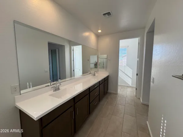 $2,650 | 2438 West Rowel Road, Phoenix, AZ 85085