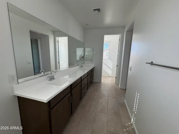 $2,650 | 2438 West Rowel Road, Phoenix, AZ 85085