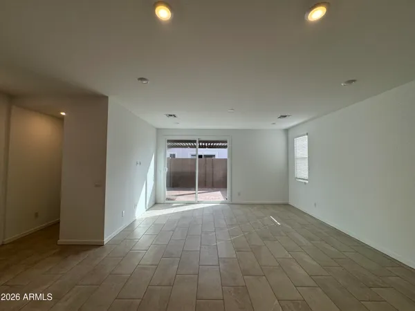 $2,650 | 2438 West Rowel Road, Phoenix, AZ 85085