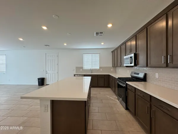 $2,650 | 2438 West Rowel Road, Phoenix, AZ 85085
