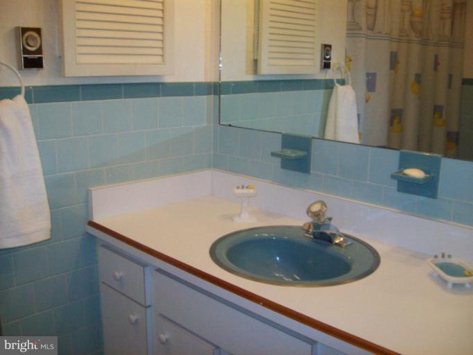1910 Springhill Lane Hampstead, MD 21074 - Photo 2 of 20 bath #3