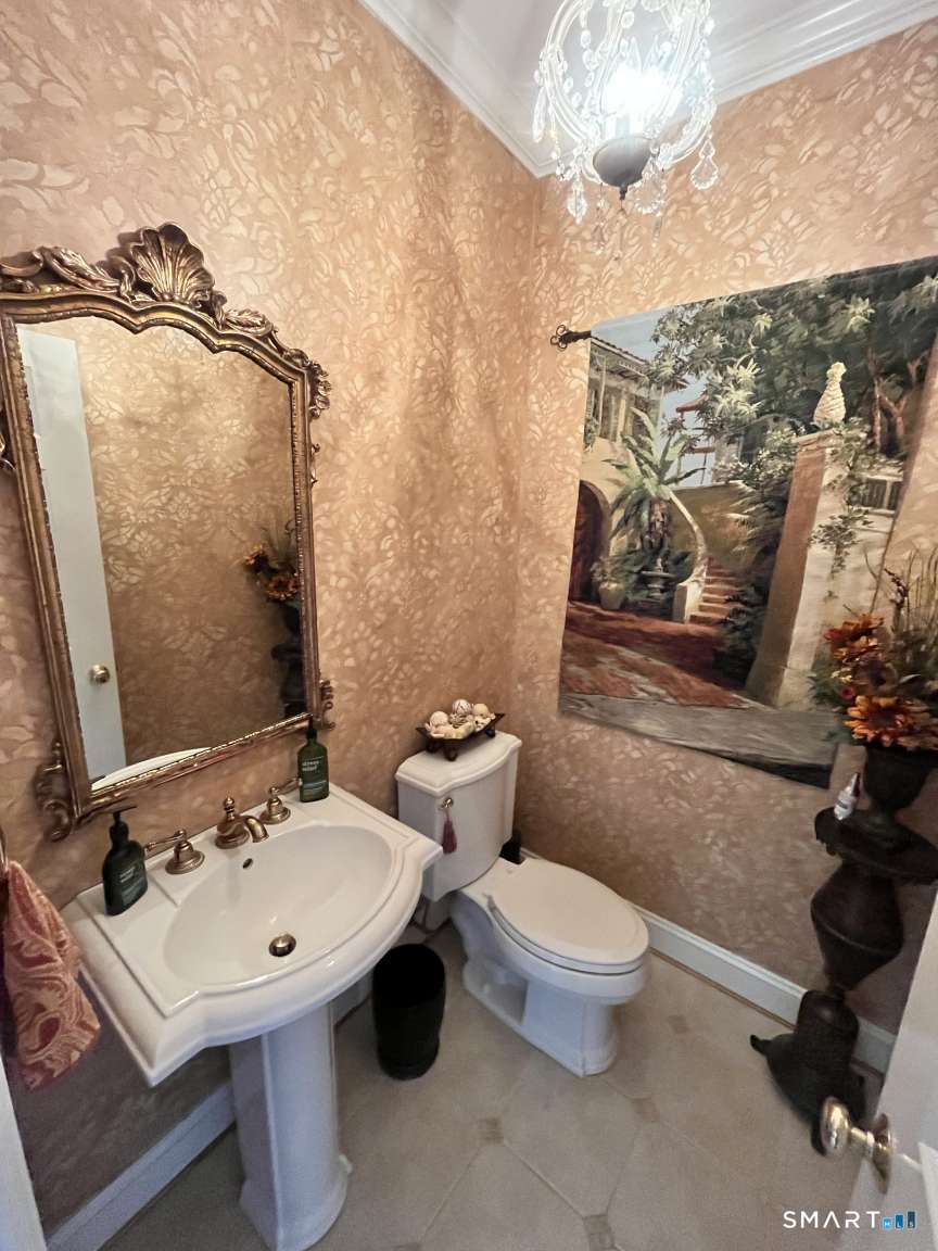 5 Westmont Road Wethersfield, CT 06109 - Photo 24 of 75