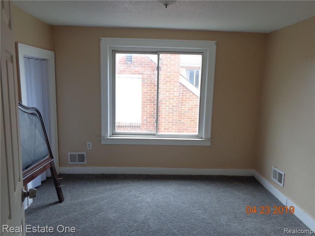 5511 Maple Street Dearborn, MI 48126 - Photo 16 of 26