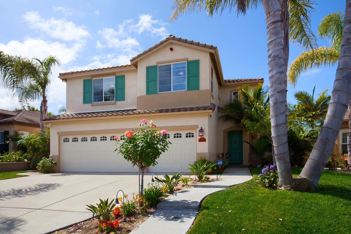 1214 Mariposa Road Carlsbad, CA 92011 - Photo 2 of 25 Gallery Image 2