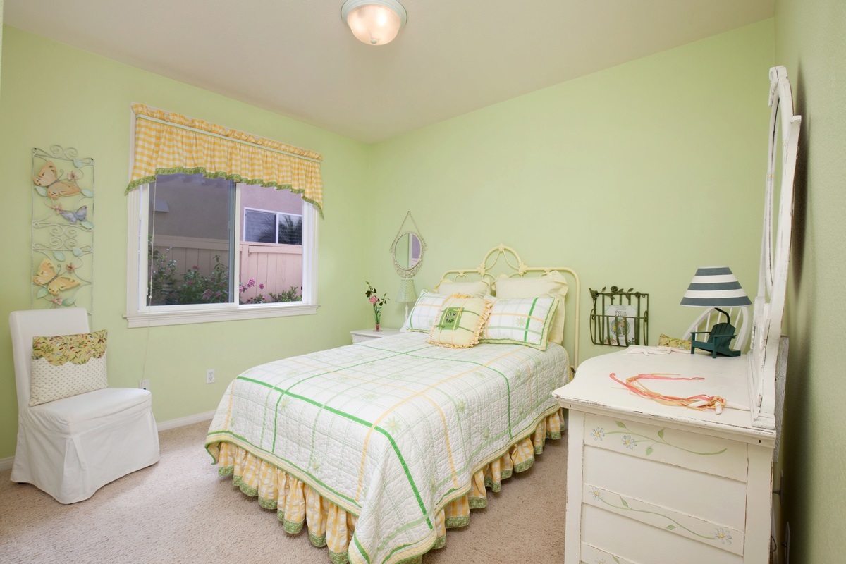 1214 Mariposa Road Carlsbad, CA 92011 - Photo 13 of 25 Gallery Image 13