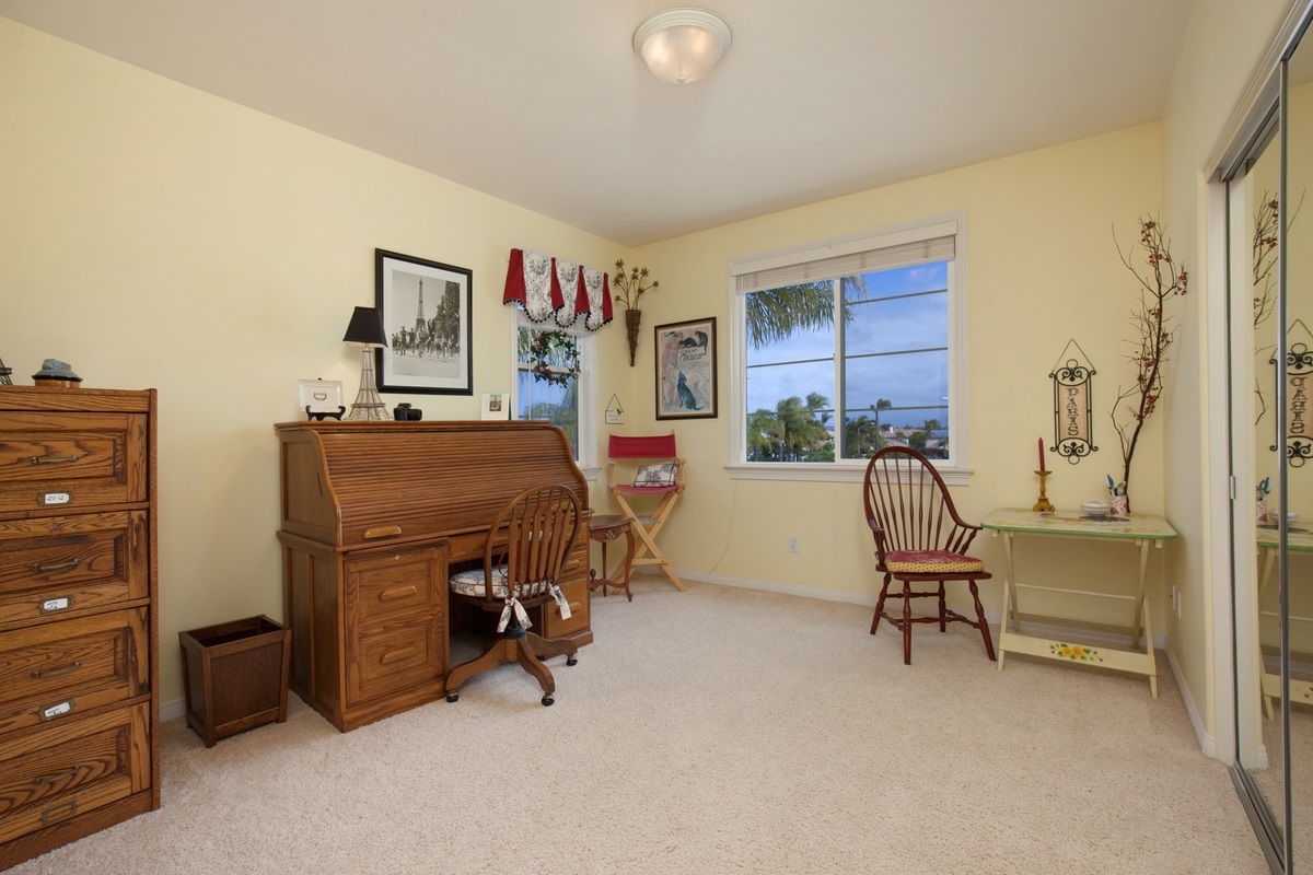 1214 Mariposa Road Carlsbad, CA 92011 - Photo 15 of 25 Gallery Image 15