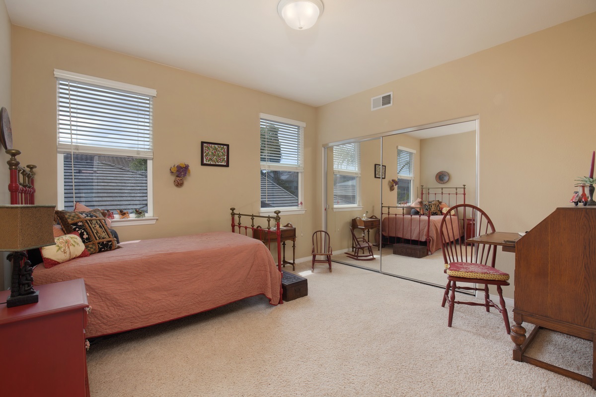 1214 Mariposa Road Carlsbad, CA 92011 - Photo 17 of 25 Gallery Image 17