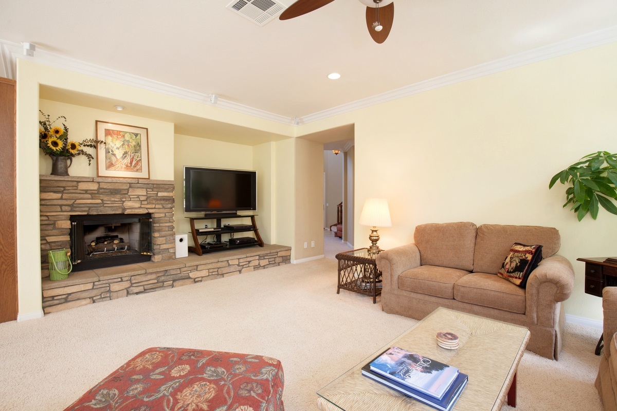 1214 Mariposa Road Carlsbad, CA 92011 - Photo 9 of 25 Gallery Image 9