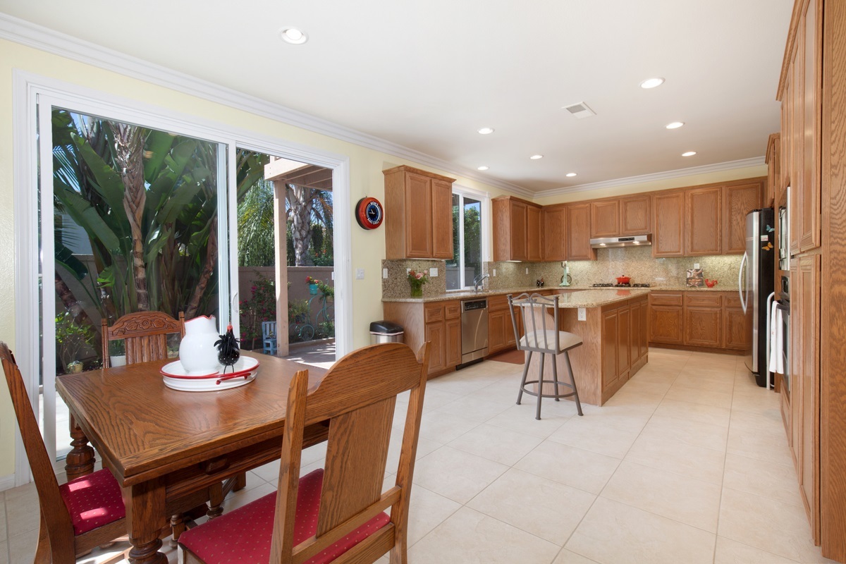 1214 Mariposa Road Carlsbad, CA 92011 - Photo 10 of 25 Gallery Image 10