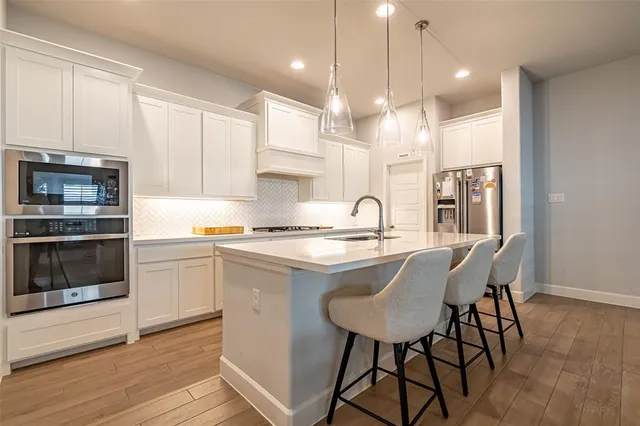 $350,000 | 2113 Winding Crk Circle, Fort Worth, TX 76008