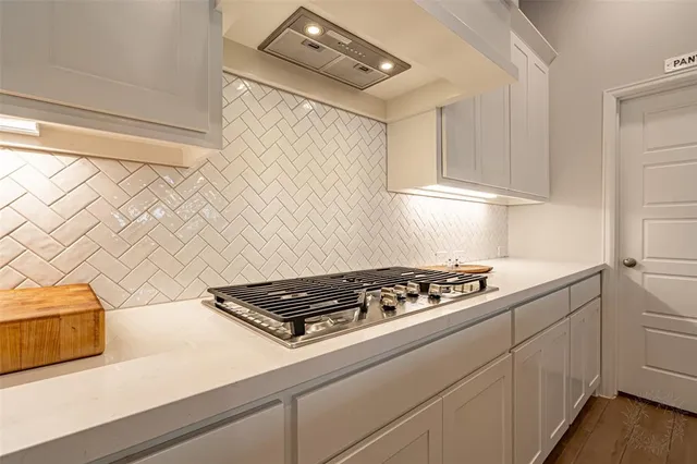 $350,000 | 2113 Winding Crk Circle, Fort Worth, TX 76008