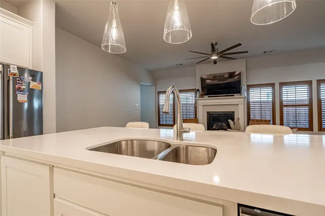 $350,000 | 2113 Winding Crk Circle, Fort Worth, TX 76008