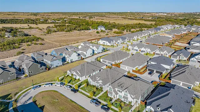 $350,000 | 2113 Winding Crk Circle, Fort Worth, TX 76008