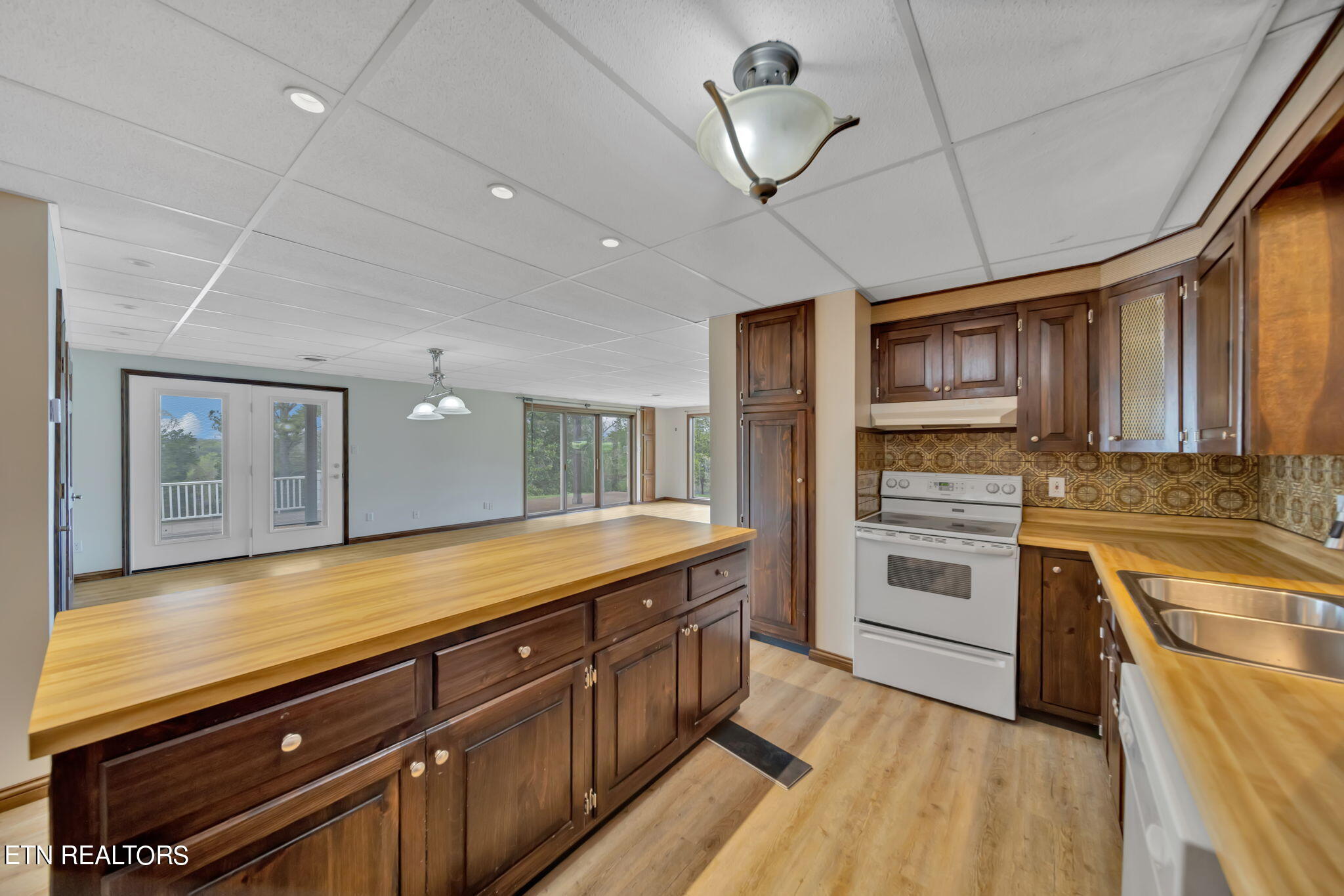 7914 Huffaker Ferry Road Knoxville, TN 37920 - Photo 30 of 51 15-web-or-mls-2B4A0089