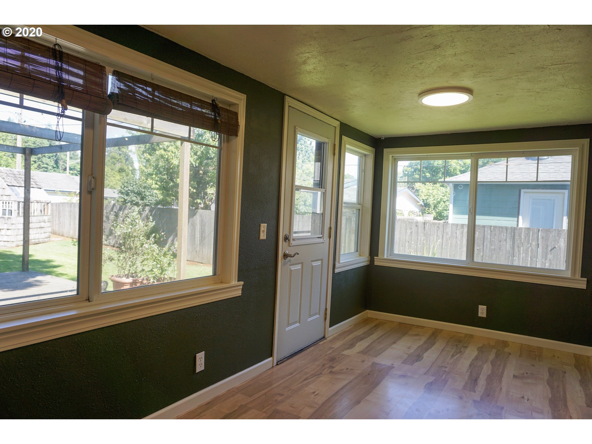1166 Water Street Springfield, OR 97477 - Photo 20 of 31