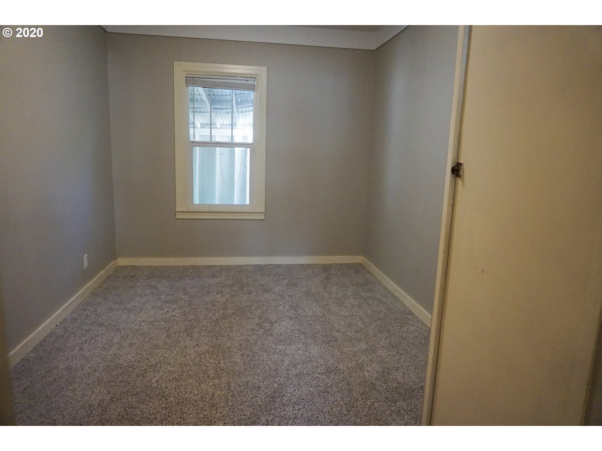 1166 Water Street Springfield, OR 97477 - Photo 21 of 31