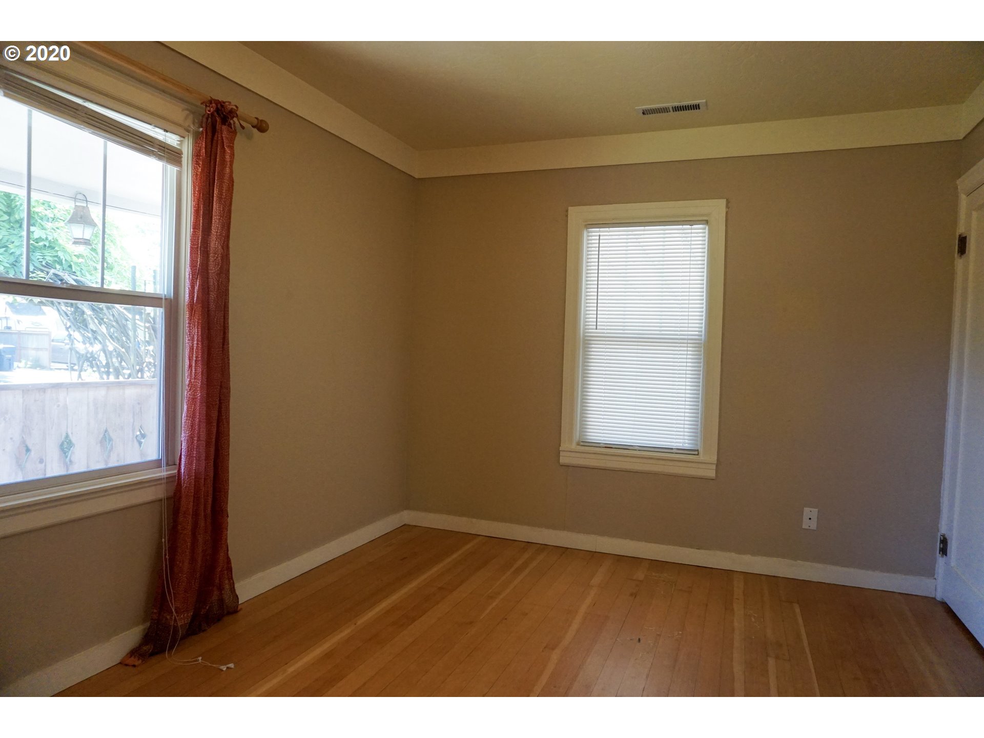 1166 Water Street Springfield, OR 97477 - Photo 22 of 31