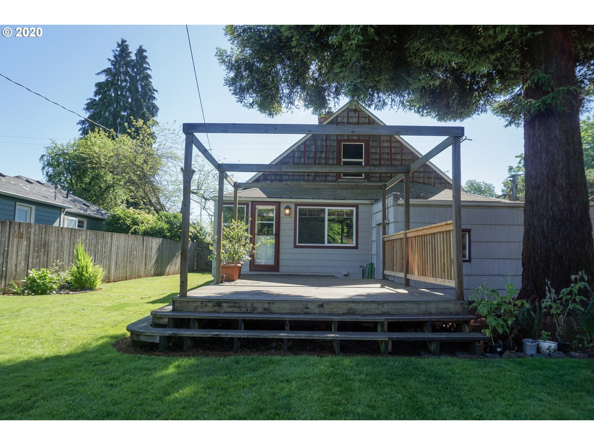 1166 Water Street Springfield, OR 97477 - Photo 9 of 31