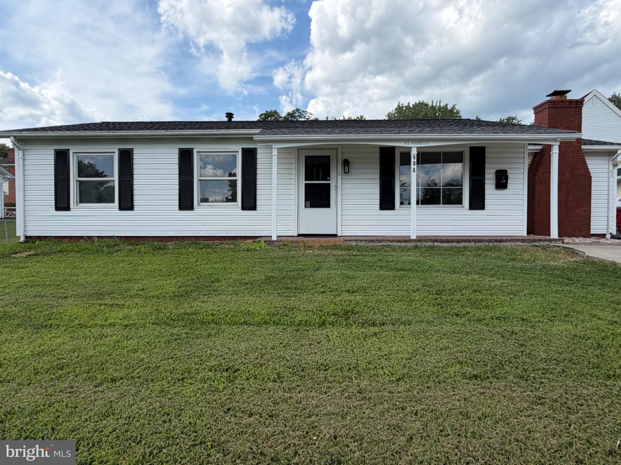 606 West Beech Road Sterling, VA 20164 - Photo 1 of 33 Welcome to this Charming home!