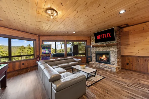 $1,099,000 | 588 Bell Camp Ridge Road, Blue Ridge, GA 30513