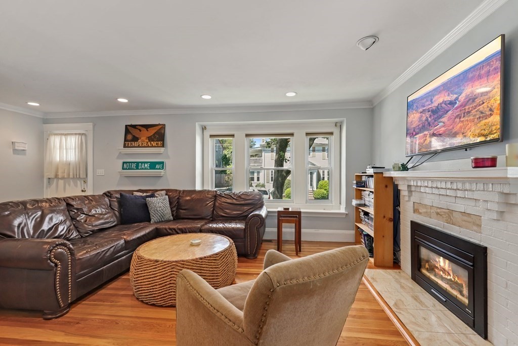 69-71 Carleton Road Belmont, MA 02478 - Photo 5 of 40 Gallery Image 5