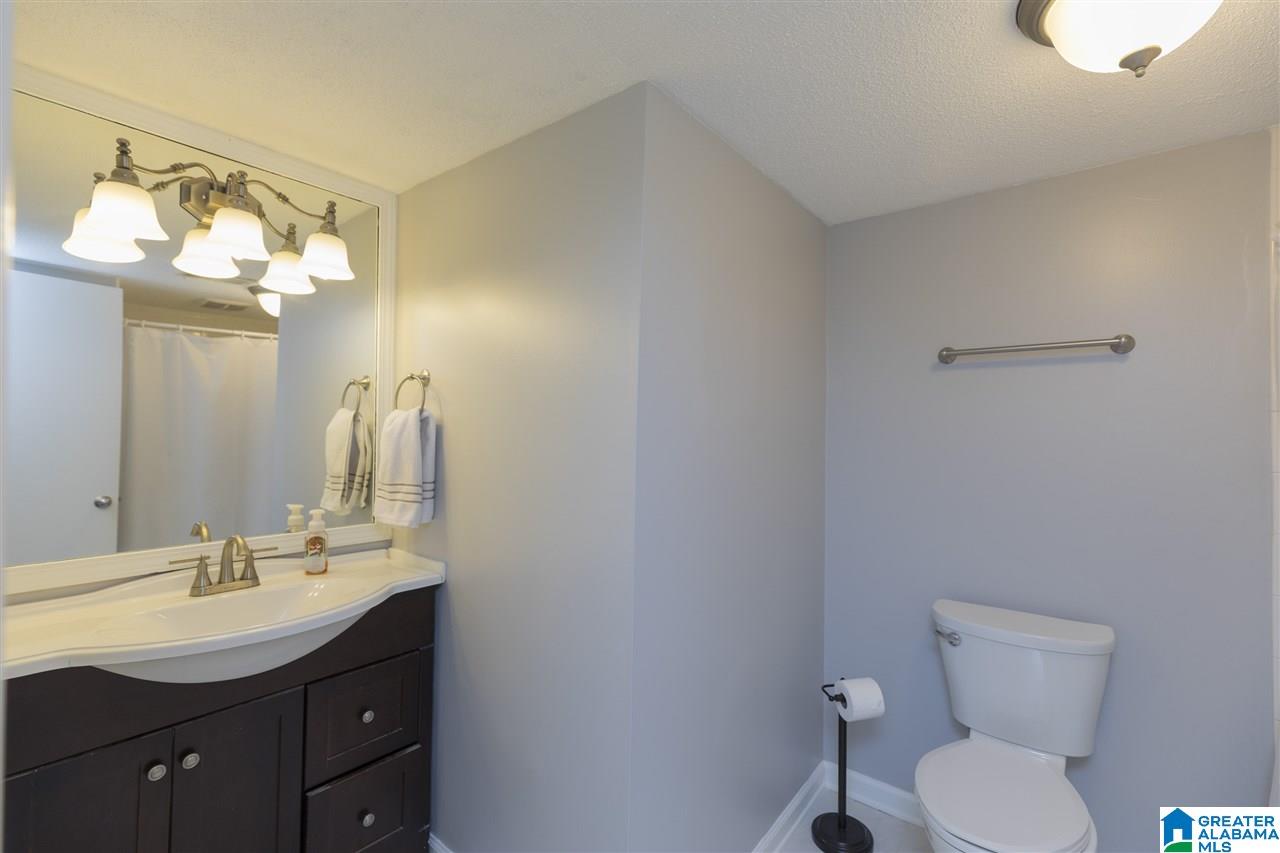 3429 Sandner Court, Unit D Homewood, AL 35209 - Photo 12 of 21