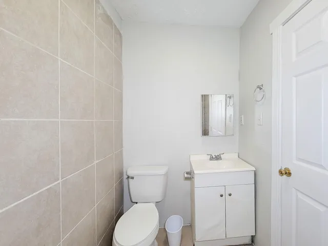 $850 | 711 Ave A, Unit 4, La Marque, TX 77568