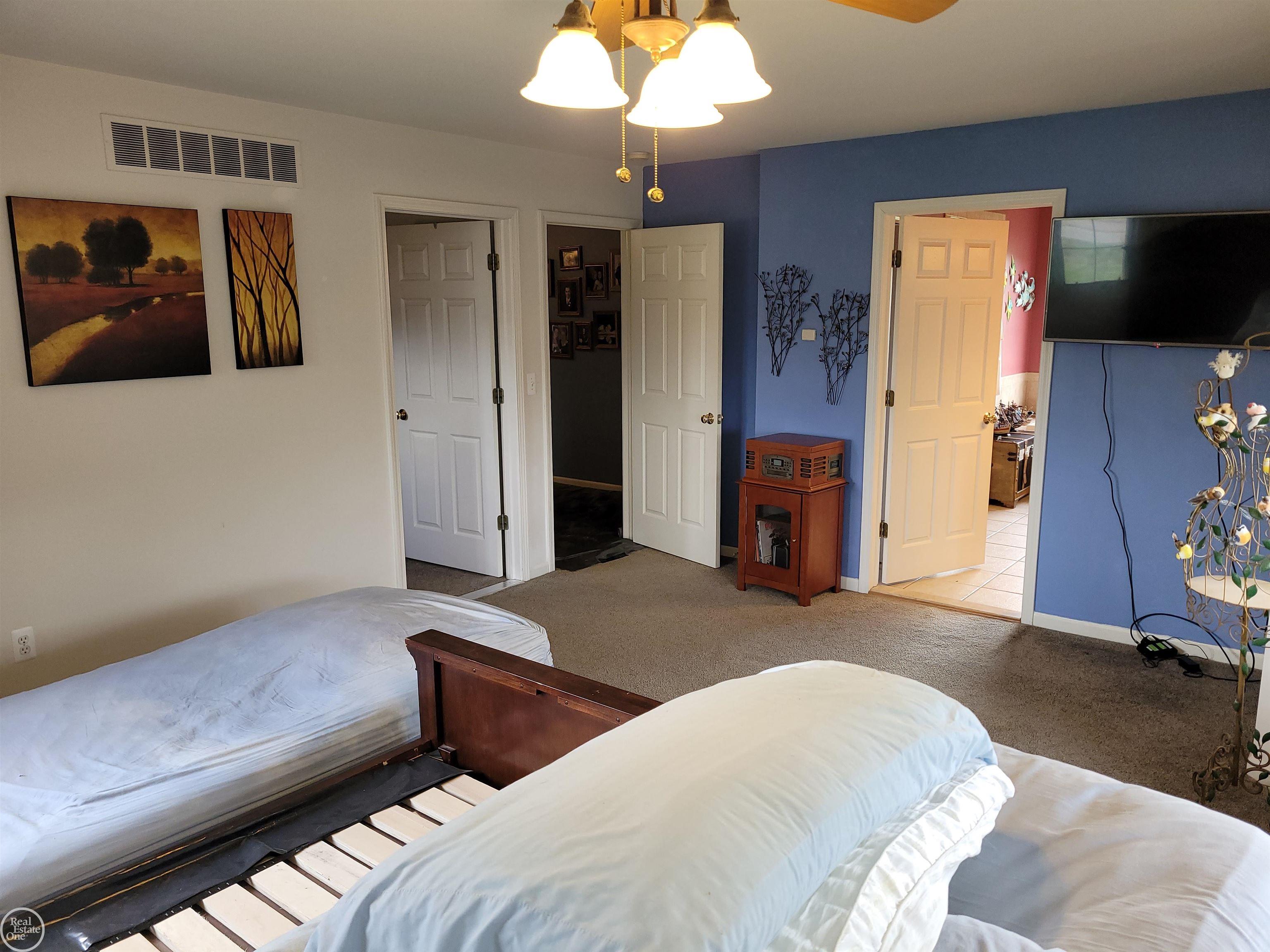 1457 Capac Road Allenton, MI 48002 - Photo 13 of 28 50140293-5a66aa08-d846-4105-9c58-16b65ca9a7b8.JPG