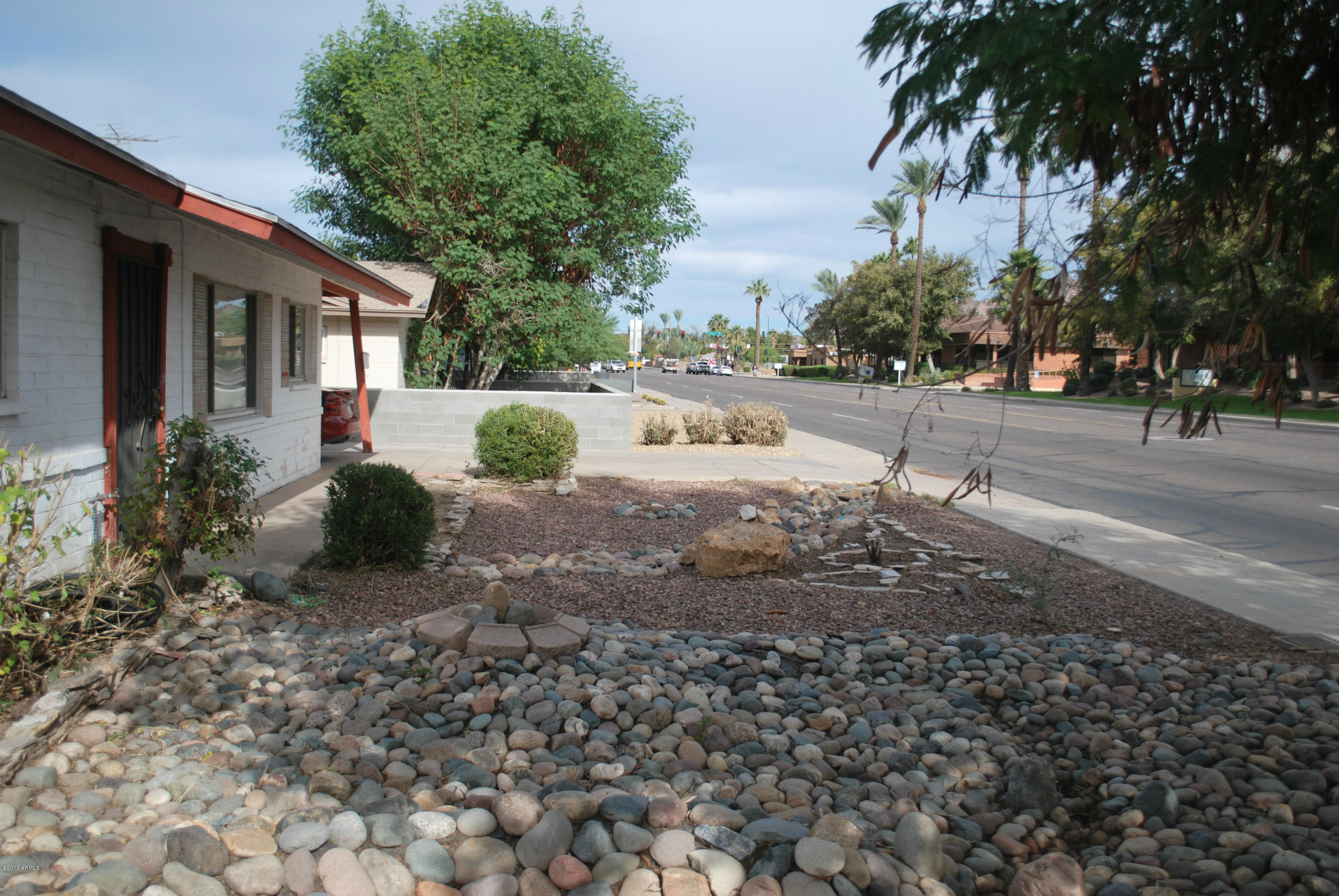 3302 North 44th Street Phoenix, AZ 85018 - Photo 11 of 30 Side view looking north