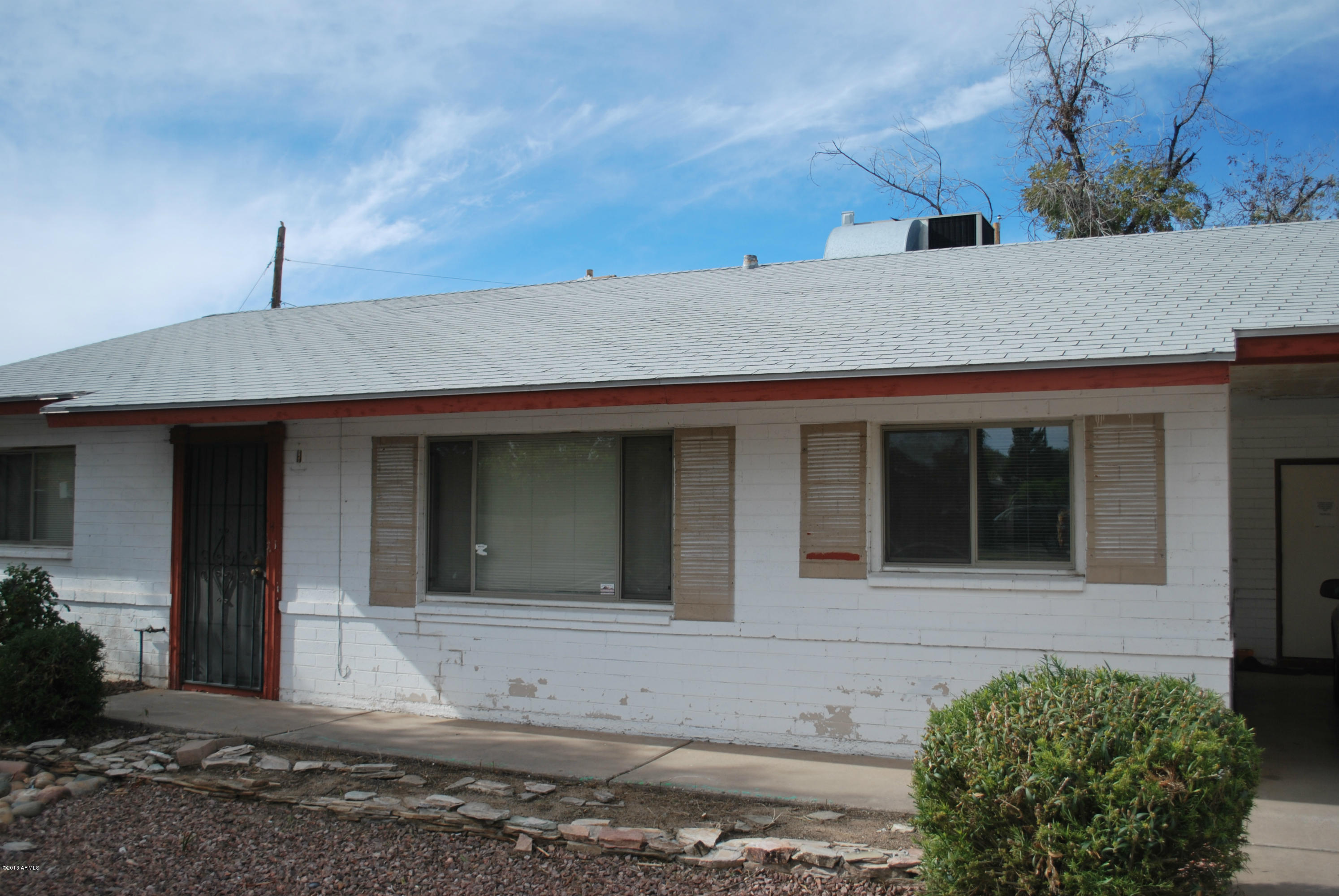 3302 North 44th Street Phoenix, AZ 85018 - Photo 3 of 30 Front 7