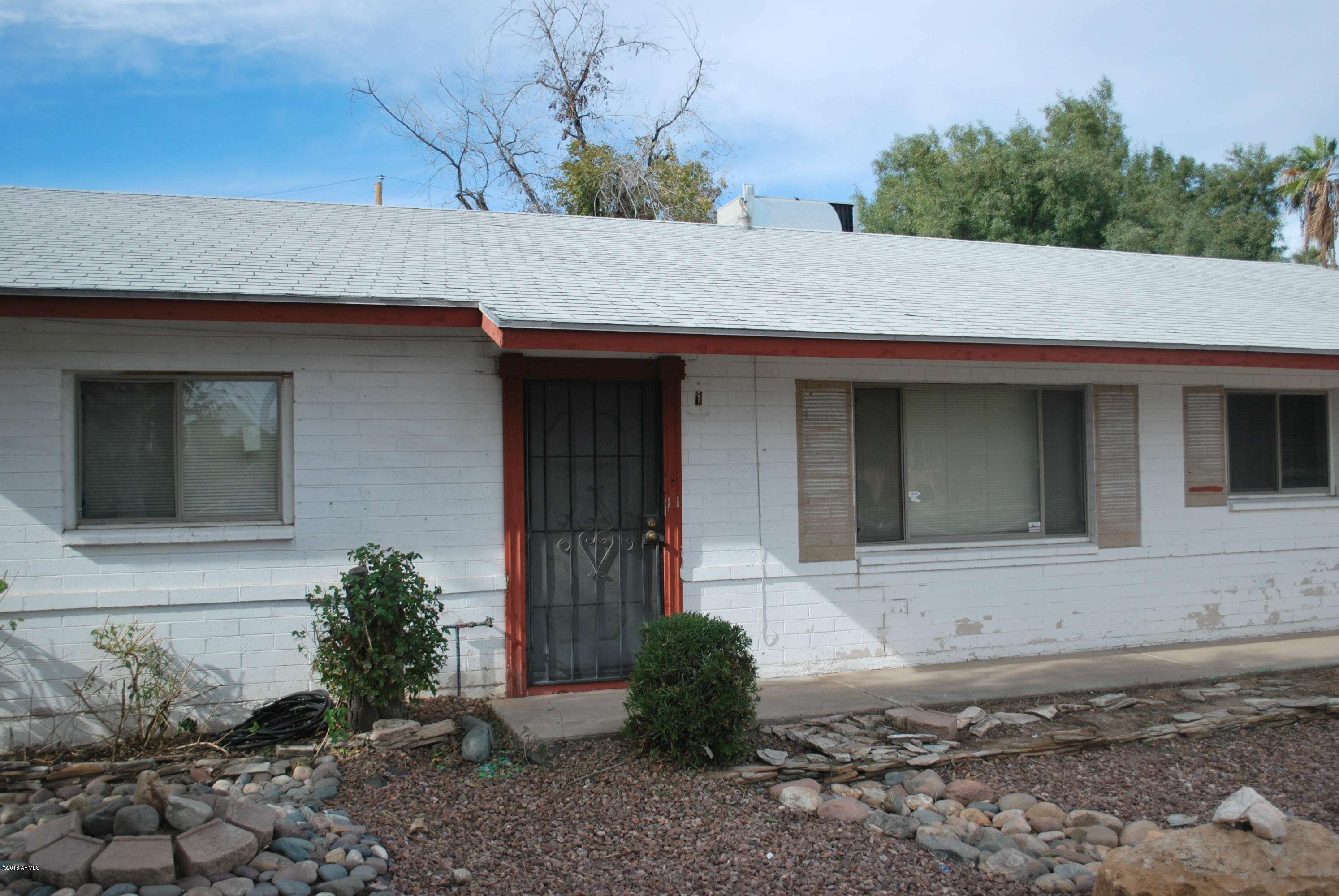 3302 North 44th Street Phoenix, AZ 85018 - Photo 4 of 30 Front 3