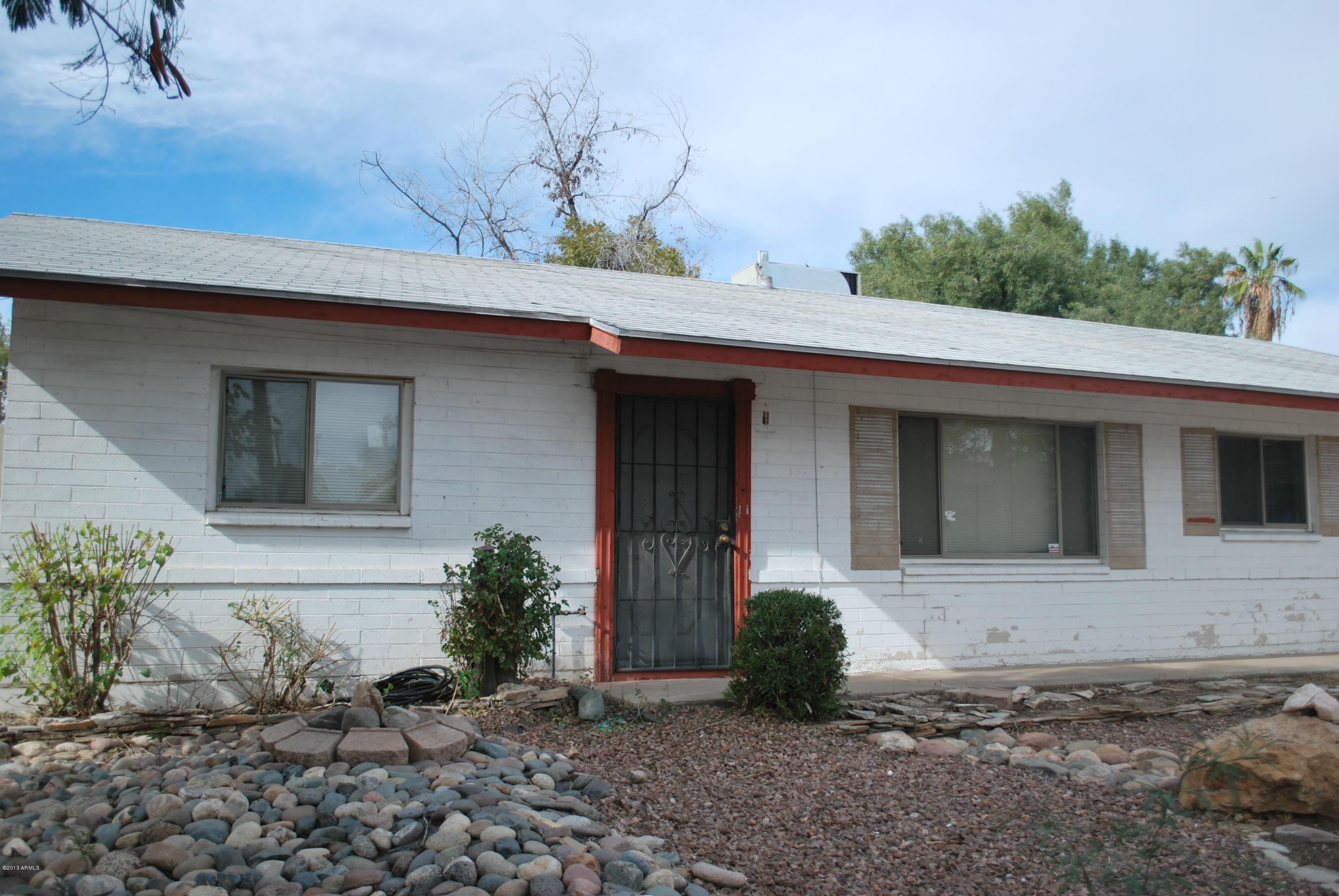 3302 North 44th Street Phoenix, AZ 85018 - Photo 5 of 30 Front 4