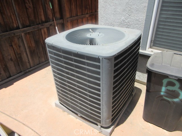 1675 Gilliam Court Riverside, CA 92501 - Photo 4 of 18