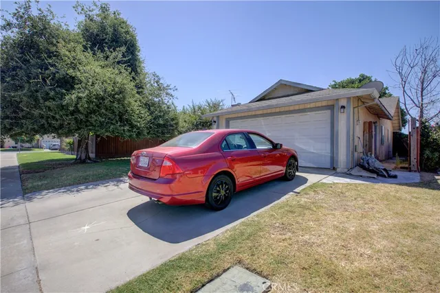 $360,000 | 2064 Glenmoor Place, Livingston, CA 95334