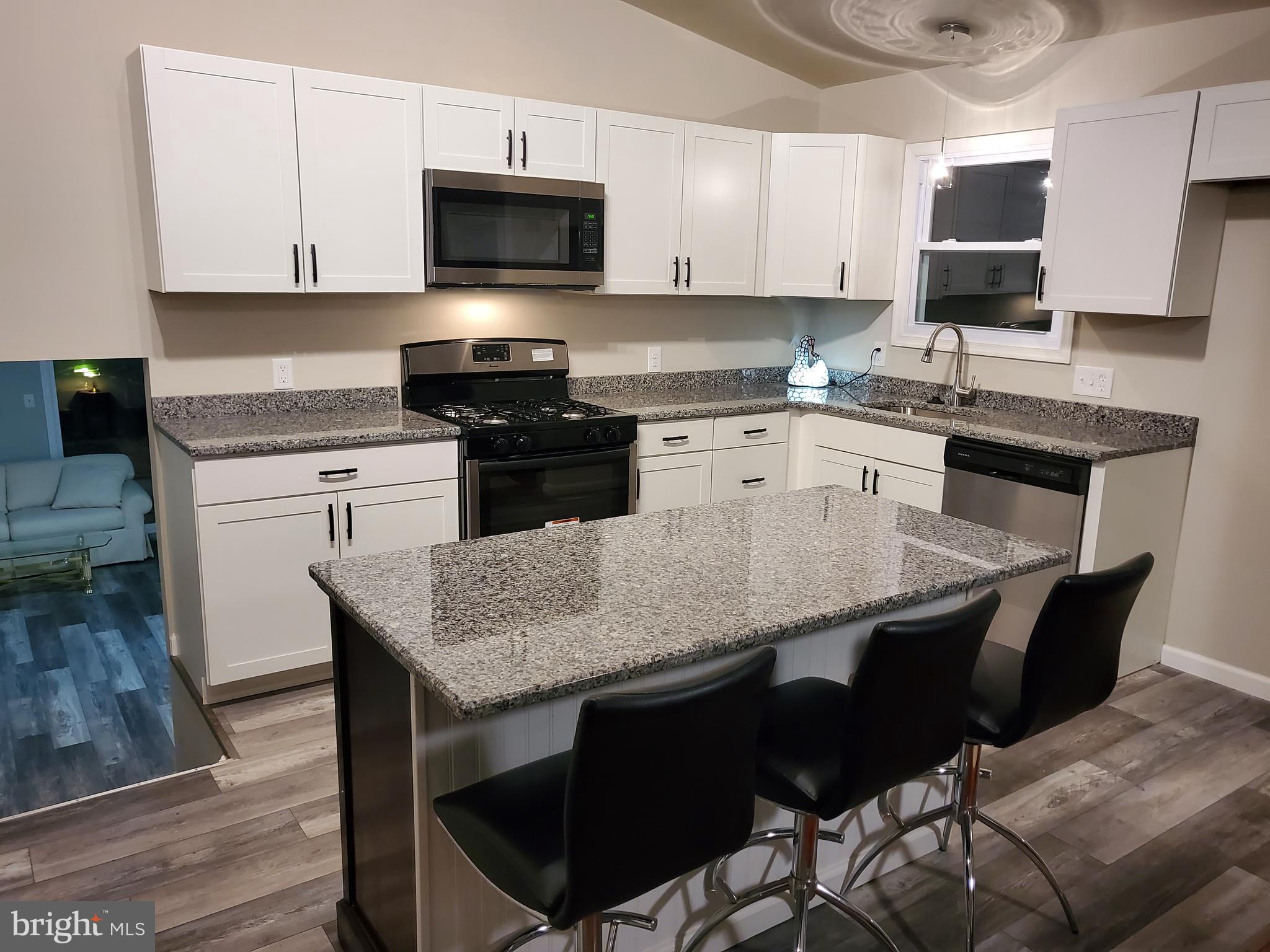 916 Thornton Road Horsham, PA 19044 - Photo 38 of 38 Kitchen