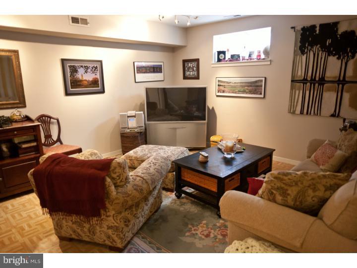 405 Brown Street, Unit R Philadelphia, PA 19123 - Photo 11 of 24 Gallery Image 11