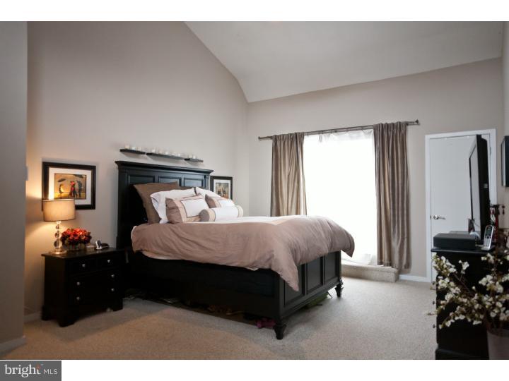 405 Brown Street, Unit R Philadelphia, PA 19123 - Photo 21 of 24 Gallery Image 21