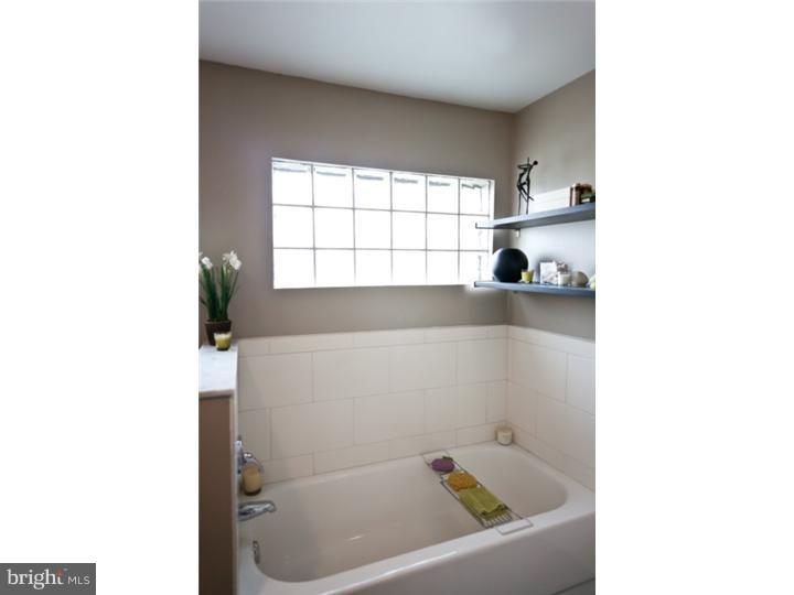 405 Brown Street, Unit R Philadelphia, PA 19123 - Photo 24 of 24 Gallery Image 24