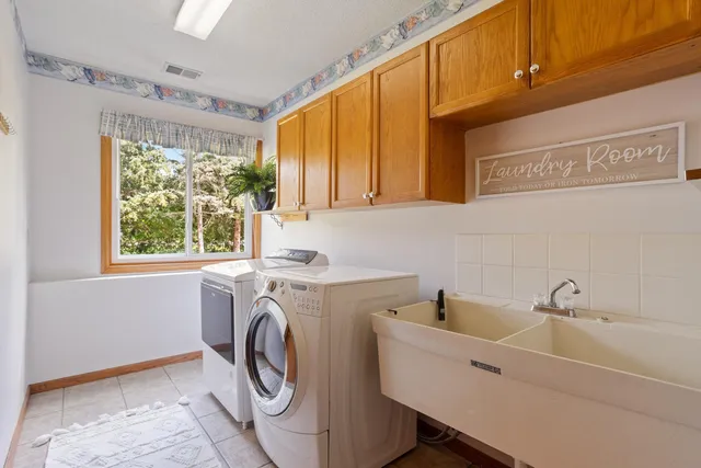 $2,700 | 18525 County Road 24, Plymouth, MN 55447