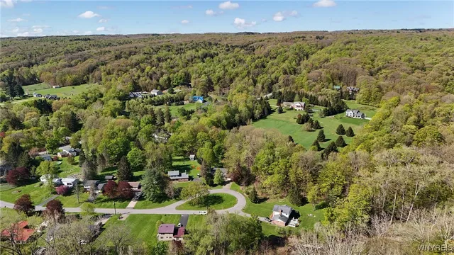 $38,000 | 6562 Colonial Drive, Boston, NY 14025