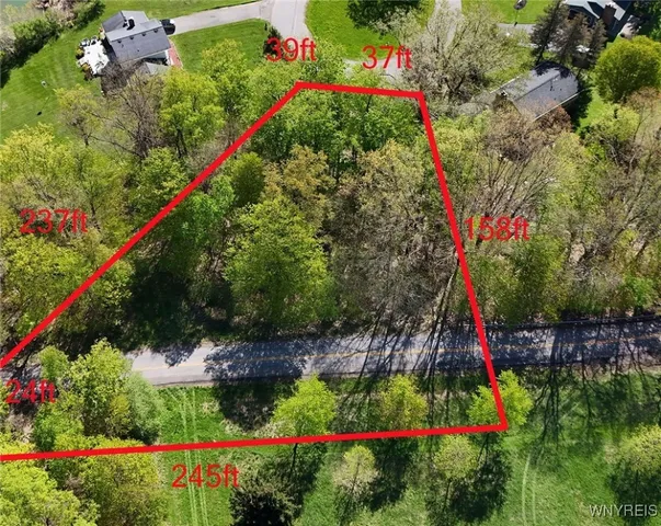 $38,000 | 6562 Colonial Drive, Boston, NY 14025