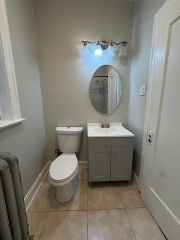 $1,590 | 7819 South Cornell Avenue, Unit 3, Chicago, IL 60649