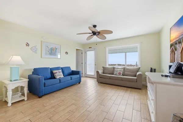 $1,812,500 | 4012 North Ocean Boulevard, North Myrtle Beach, SC 29582